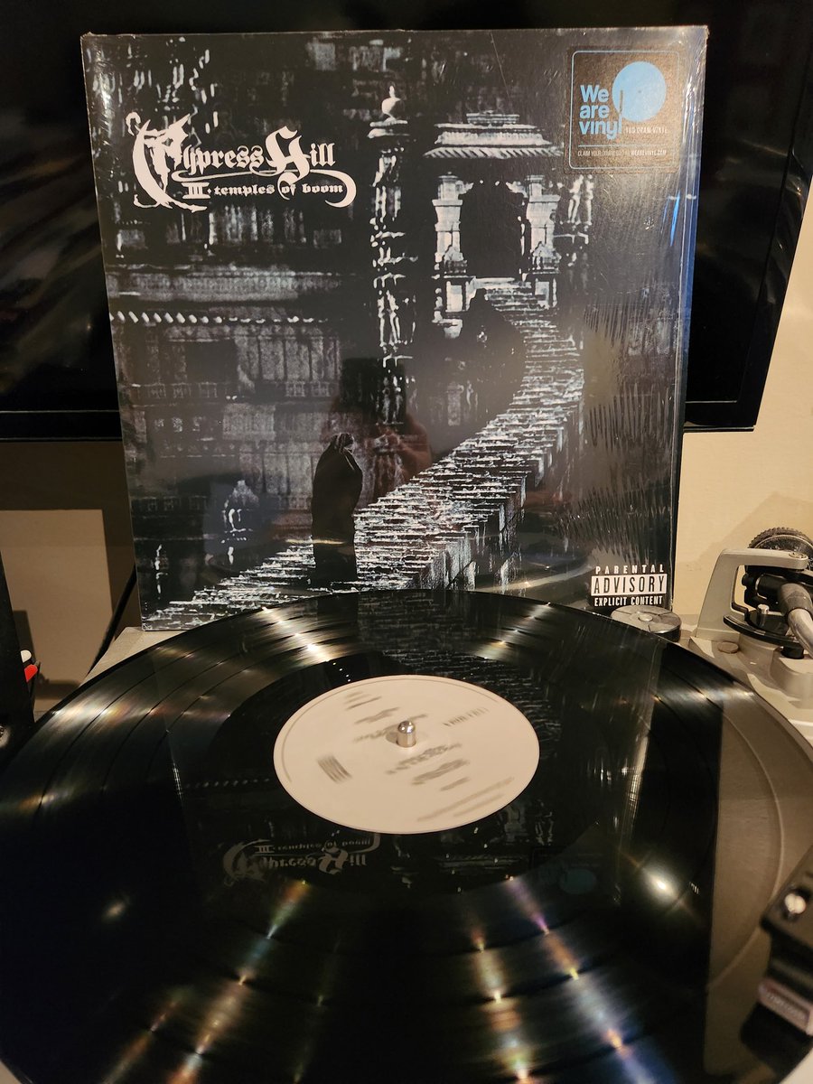 SpinVinyl1's tweet photo. Happy 420!
Once again the powers of the herb open up the mind
Seek deep inside tell me what you find
Come on..
#BobMarleyAndTheWailers #NattyDread #CypressHill #TemplesOfBoom #GratefulDead #Aoxomoxoa #Happy420 #vinylrecords https://t.co/9y2kVZOxf5