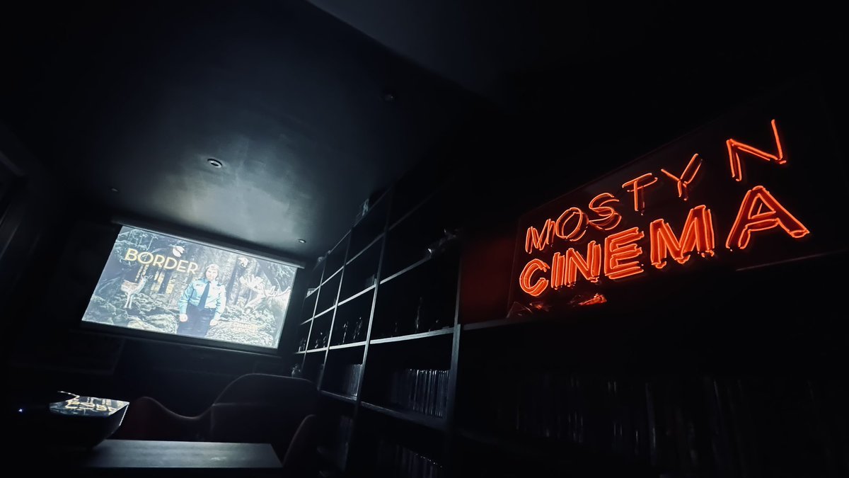 Bostondunk's tweet image. Original, bold and brilliant storytelling! #Border #MostynCinema