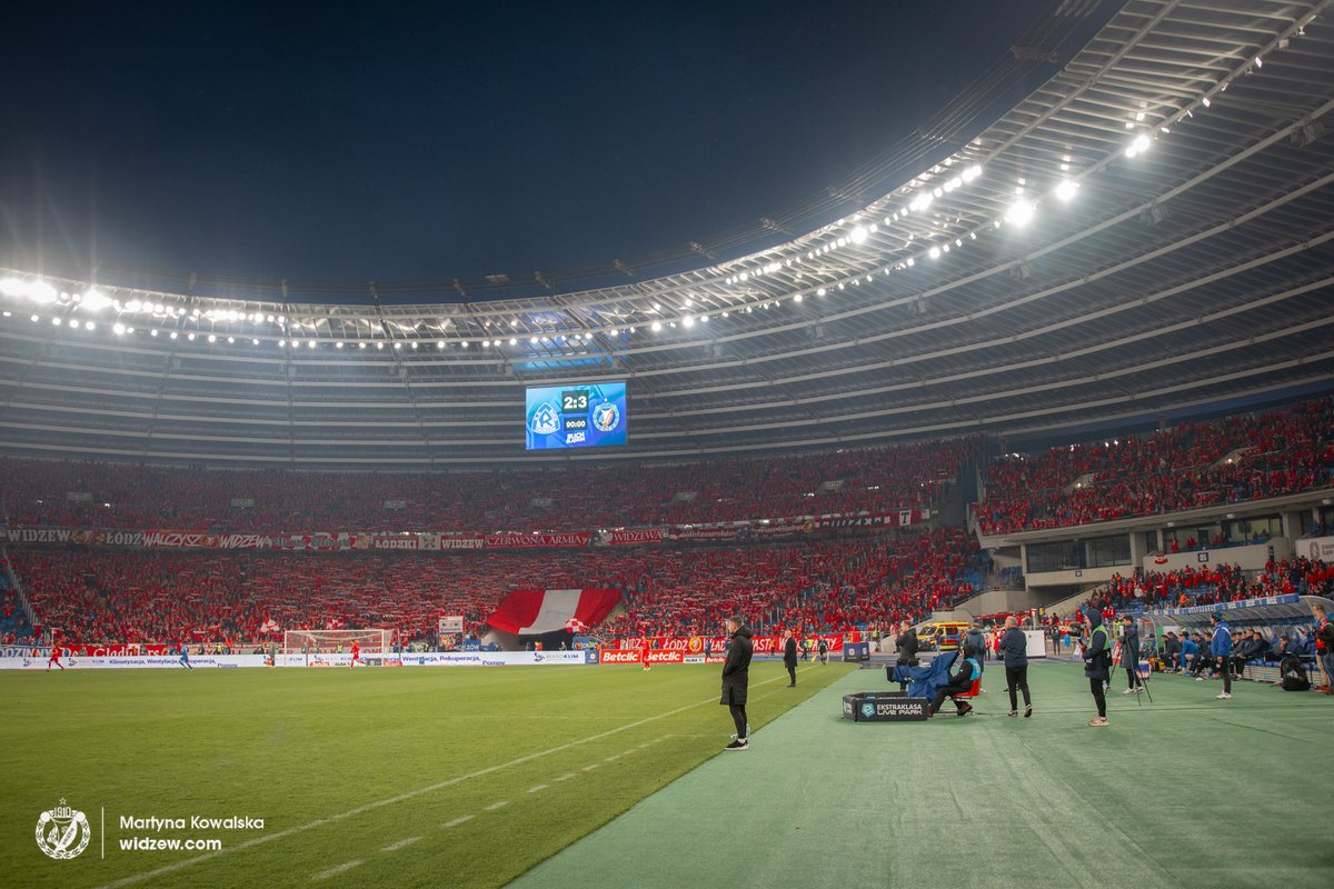 RTS_Widzew_Lodz's tweet photo. Dobranoc 🤩 https://t.co/gRD5iSXK04