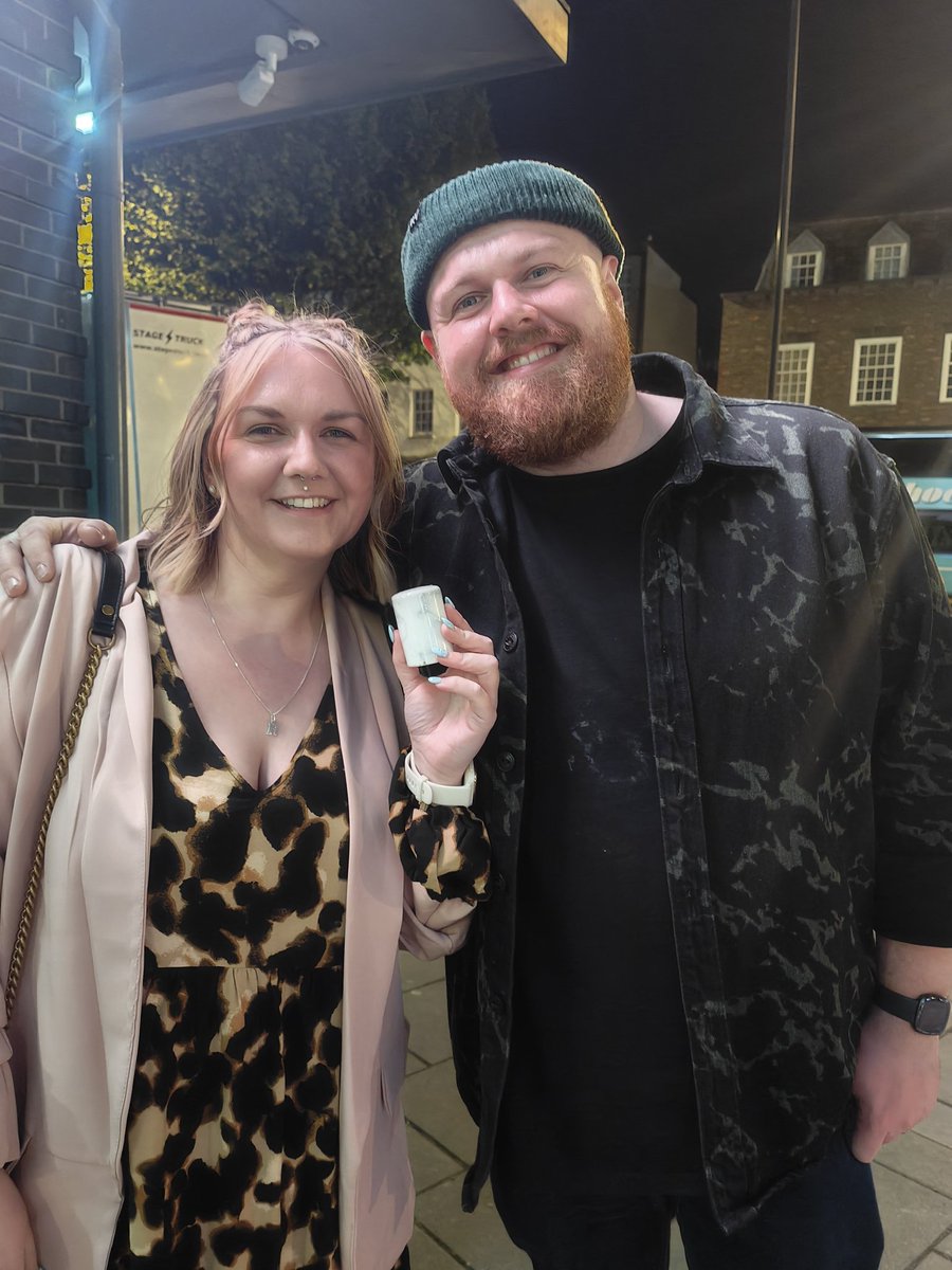gem42_99's tweet photo. Last night in Bristol seeing @IamTomWalker was the best!! #TomWalker #BestNight https://t.co/8VDXMCgfSX