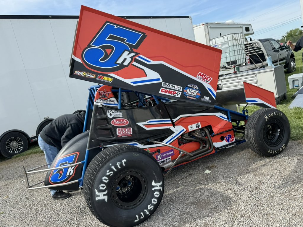 .@KevinThomasJr has an incredible @TSS_Haubstadt résumé that he hopes to add a World of Outlaws @NosEnergyDrink Sprint Car victory to tonight! Among his many Haubstadt wins are 6 with the @USACNation National Sprint Cars.