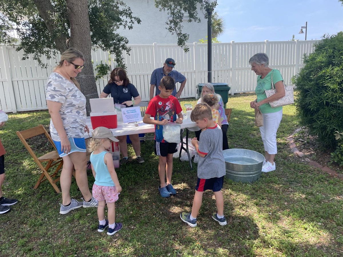 Crafts From the Past At Palmetto Historical Center were so much Fun!! 4 days left of Free Fun! #RemakeDays 

#SuncoastRemakeDays