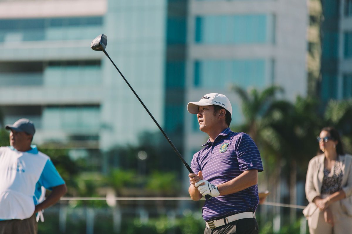 CBGolfe tweet media