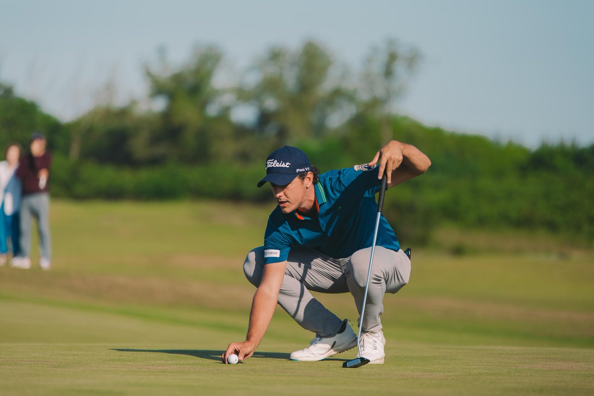 CBGolfe tweet media