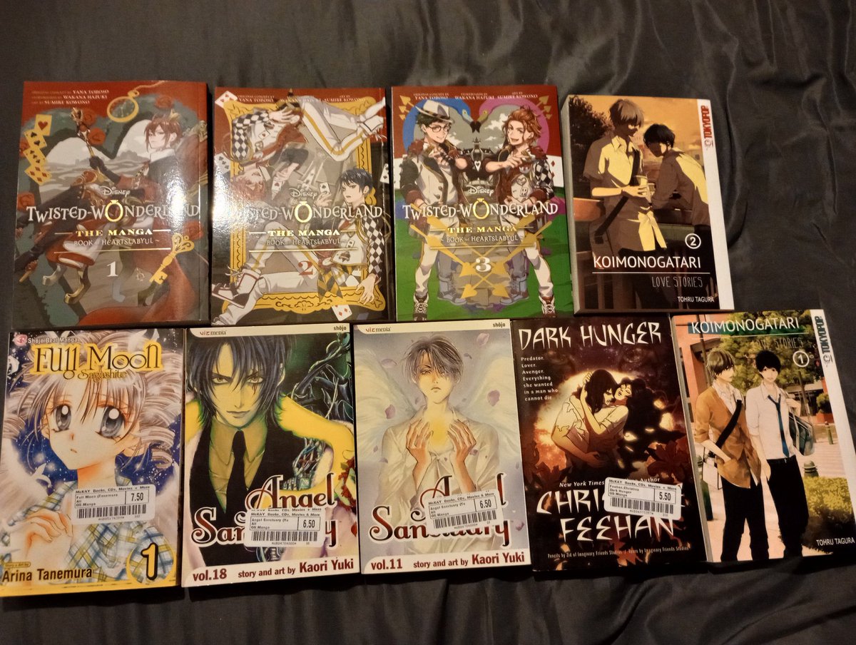 WolfIsabeau's tweet photo. Today's manga haul!
Took advantage of Barnes and Noble's Buy 1 get 1 50% off! Grabbed Twisted Wonderland 1-3! 🥰🤭
#GirlsDay #April20th2024 #mangahaul #TwistedWonderlandManga #FullMoonOSagashite #AngelSanctuary #Koimonogatari #DarkHunger @VIZMedia @TOKYOPOP @shojobeat https://t.co/yuVGnpar4O