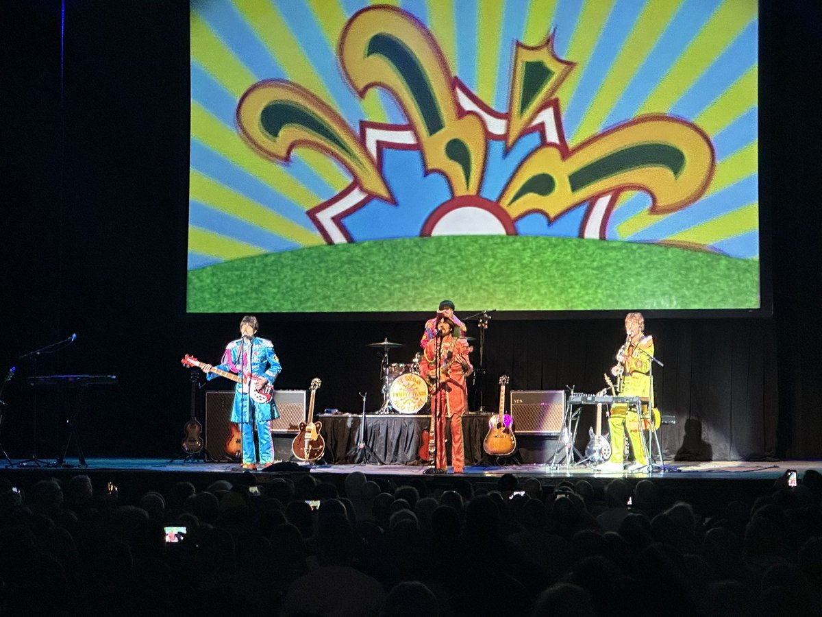 mich_lemoniel's tweet photo. #fabfourband #Lowell https://t.co/tGhR6NiLtX