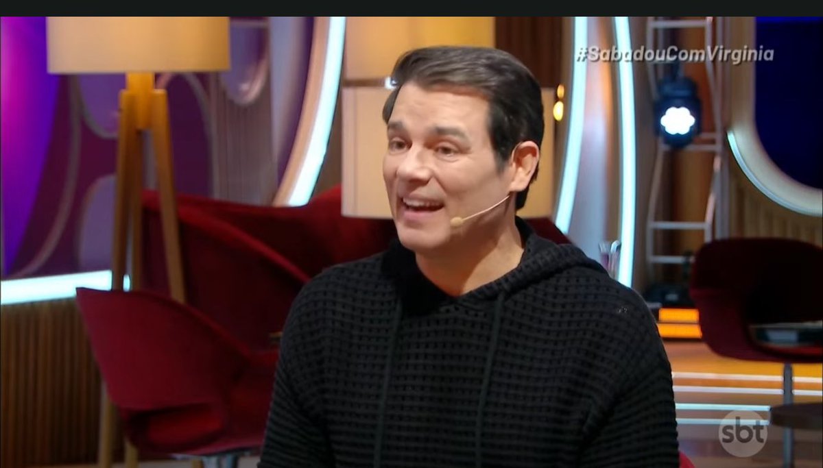 SabadoCVirginia's tweet photo. Quem é o famoso que mais puxa saco da Virginia?
#SabadouComVirginia https://t.co/PshQmNyWZv