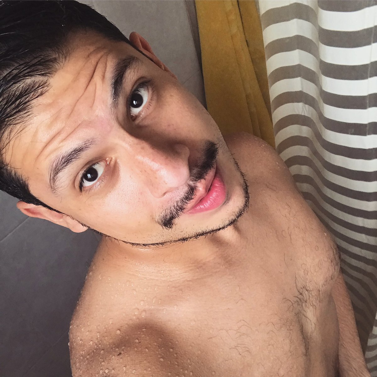 Kerry Komama® tweet media