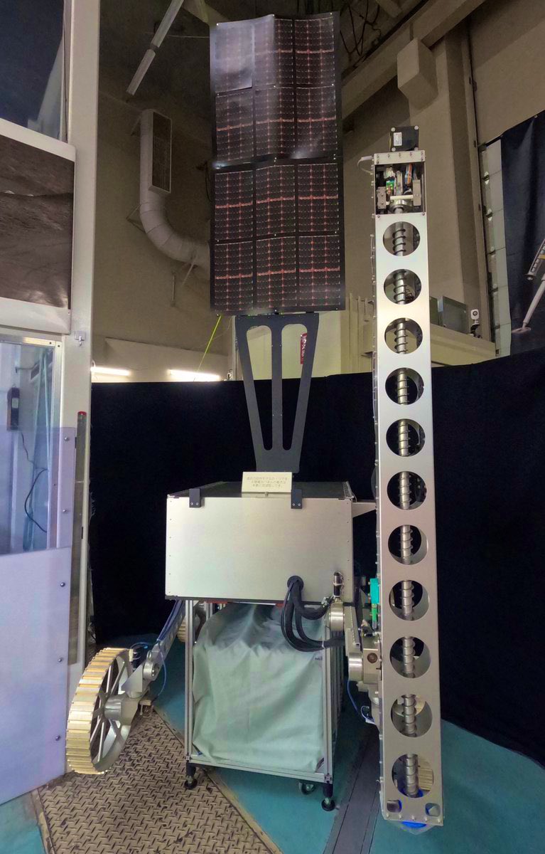 First image of the solar panel that will go to Moon on joint ISRO-Jaxa mission #Lupex. Because the sun's altitude is low in the lunar poles, the panels will be raised high and angled sideways to generate electricity efficiently. @isro @lupex_jaxa #Lupex #MoonMission 🌓🇮🇳🇯🇵