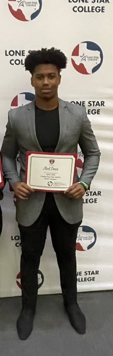 Congrats to Albert Brown!Today he received his certificate of completion from LSC Leadership program. Thanks Ms. Broussard for supporting Albert through the process from beginning to the end. @aj_1andonly @BroussardCotina @Coach_Harmon @NimitzHS_AISD