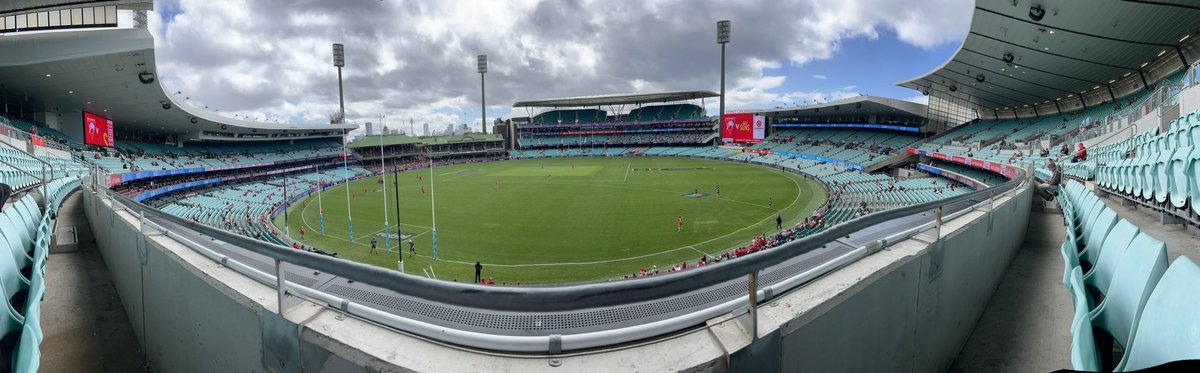 Nice Afternoon for football. #SYD150 #Bloods #goswans #proudlysydney