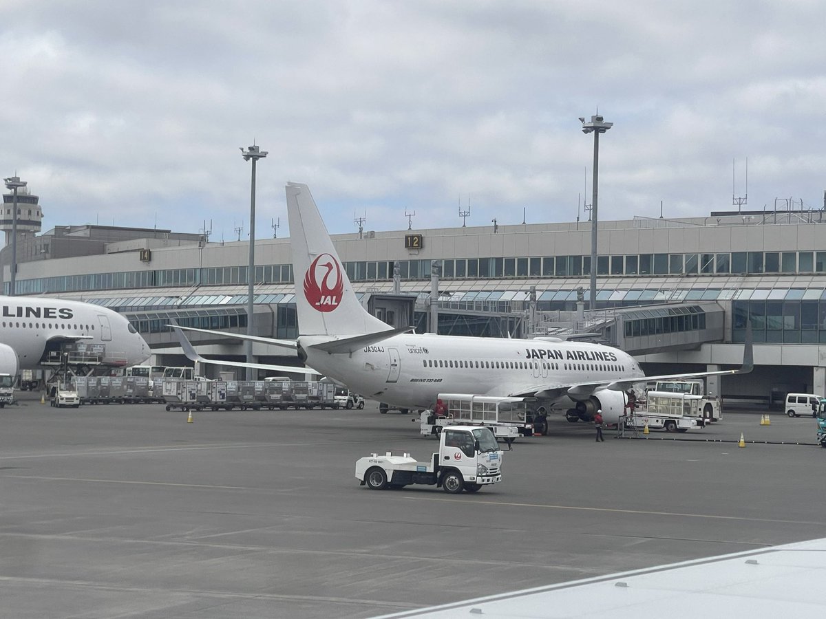 Wi-Fi開通ヨシ👉
新千歳空港を離陸し、富山きときと空港へ