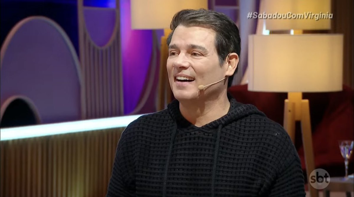 SabadoCVirginia's tweet photo. Margarete foi conhecer Leonardo pela primeira vez e foi parar no quarto dele😂
#SabadouComVirginia #Leonardo https://t.co/lzPrptUgxD