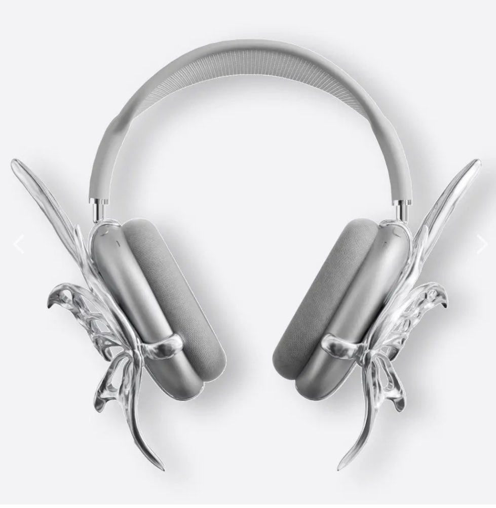 anikon111's tweet photo. omg i need these headphones they r so loona+aespacore https://t.co/j1Rr1uCNjh
