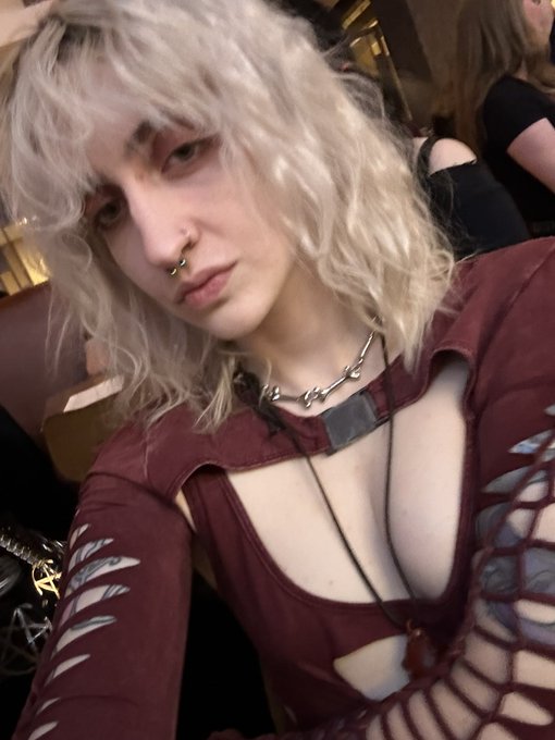 When ur drunk bf presses his pecs together like tits while making direct eye contact when~ 🖤💞👀 https://t<a href="/tag/berserk"class="tags"><span>#berserk</span></a><a href="/tag/eclipsesolar2024"class="tags"><span>#eclipsesolar2024</span></a>