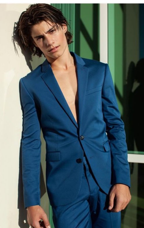 ☯ Ethan Kai ☯
• son of <a href="/GraysonKai_/">Gray 🐺</a> 
• Owner of Kai Studio 
• photographer | bodyguard
• wolf 
• Leo 
• he | him • pansexual
• multi-ship