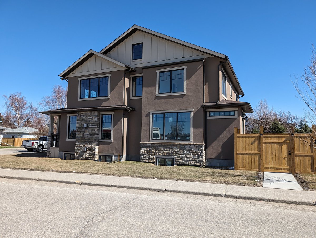 ThisIsFineYYC's tweet photo. Thank goodness this is only a single-detached, am I right?! Can you imagine if we let a duplex go in on this (R-C2) lot. #yyccc https://t.co/uDDJuYHUXB