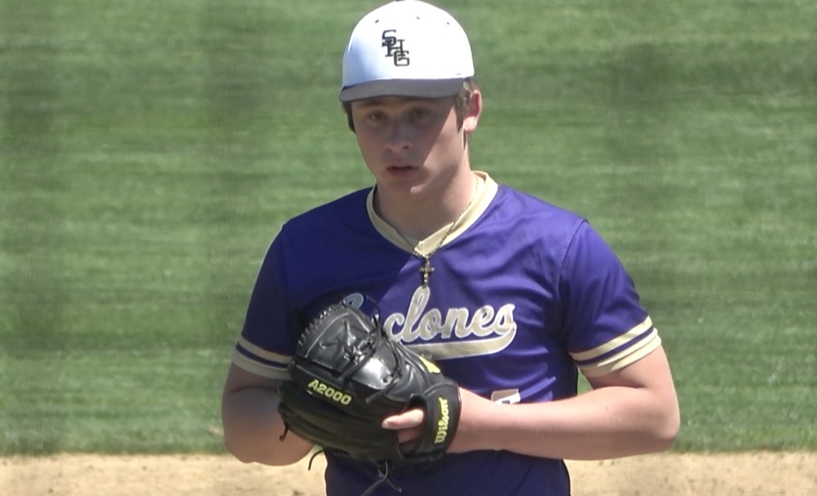 Glenwood and Sacred Heart Griffin baseball needed all nine innings to decide a winner and it comes with a two out, three run double from a pinch hitter

All the big plays, strikeouts, highlights from the Titans vs the Cyclones on Saturday here:
channel1450.com/2024/04/20/ter…