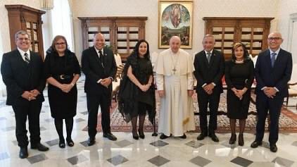 Belize’s PM @JohnBricenoBZE meeting Pope Francis today. (I should have volunteered to tag along as I still haven’t met the first Jesuit pope!)