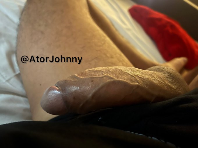 Watch Johnny Louis's leaked NSFW photo on TwXstars