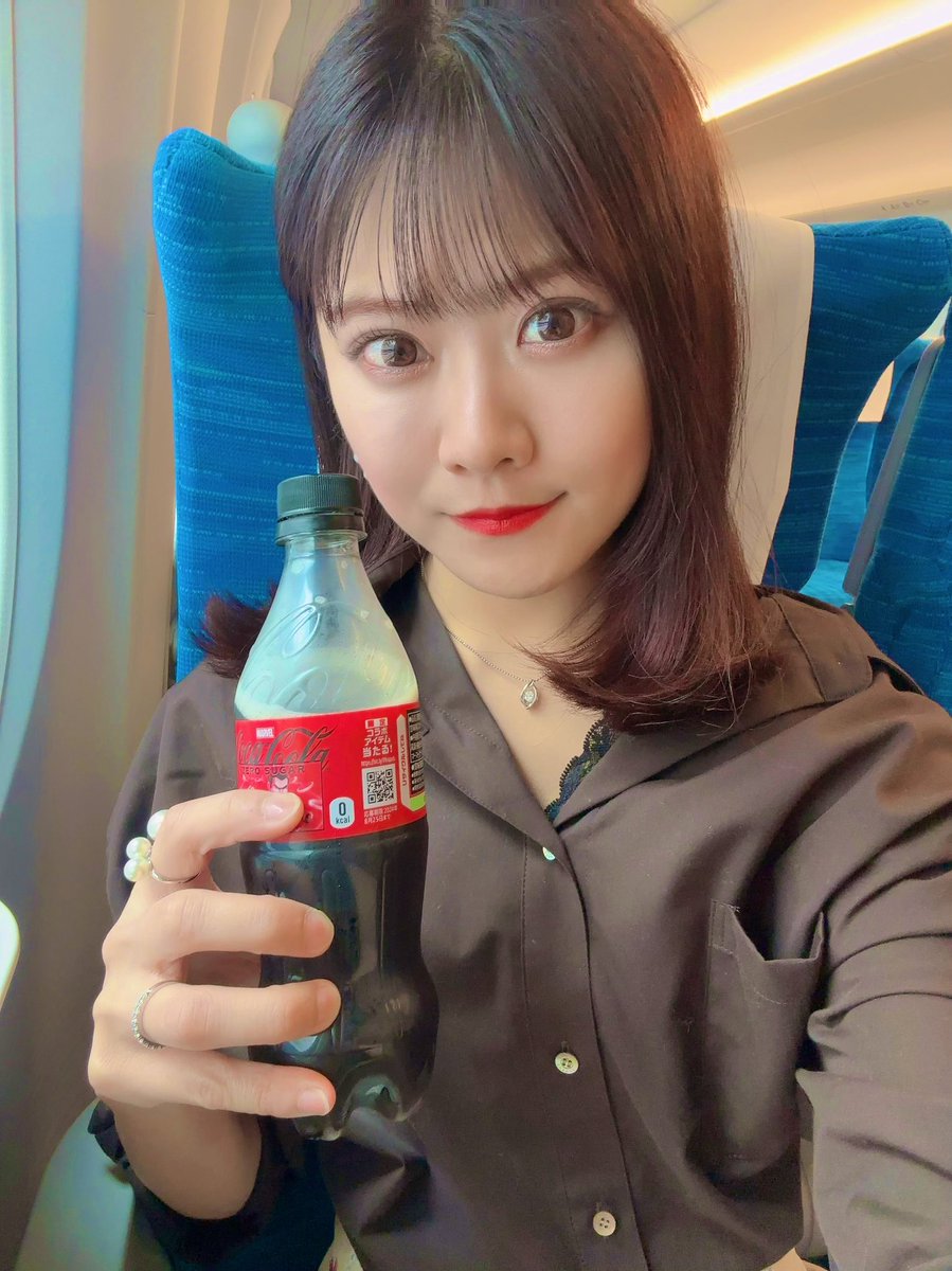 親友にあいにゆきます🚄 この直後わたしはコーラをぶちまけます🥤