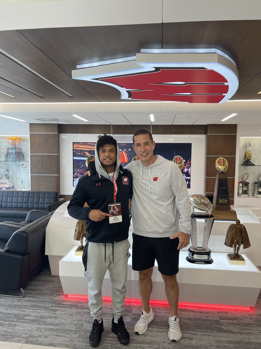 Had a great time in Wisconsin ‼️‼️<a href="/BadgerFootball/">Wisconsin Football</a> <a href="/CoachSpalding_/">Devon Spalding</a>  <a href="/CoachFick/">Luke Fickell</a> <a href="/_maximus347/">Maximus Stienecker</a> <a href="/amare_snowden/">Amare Snowden</a>