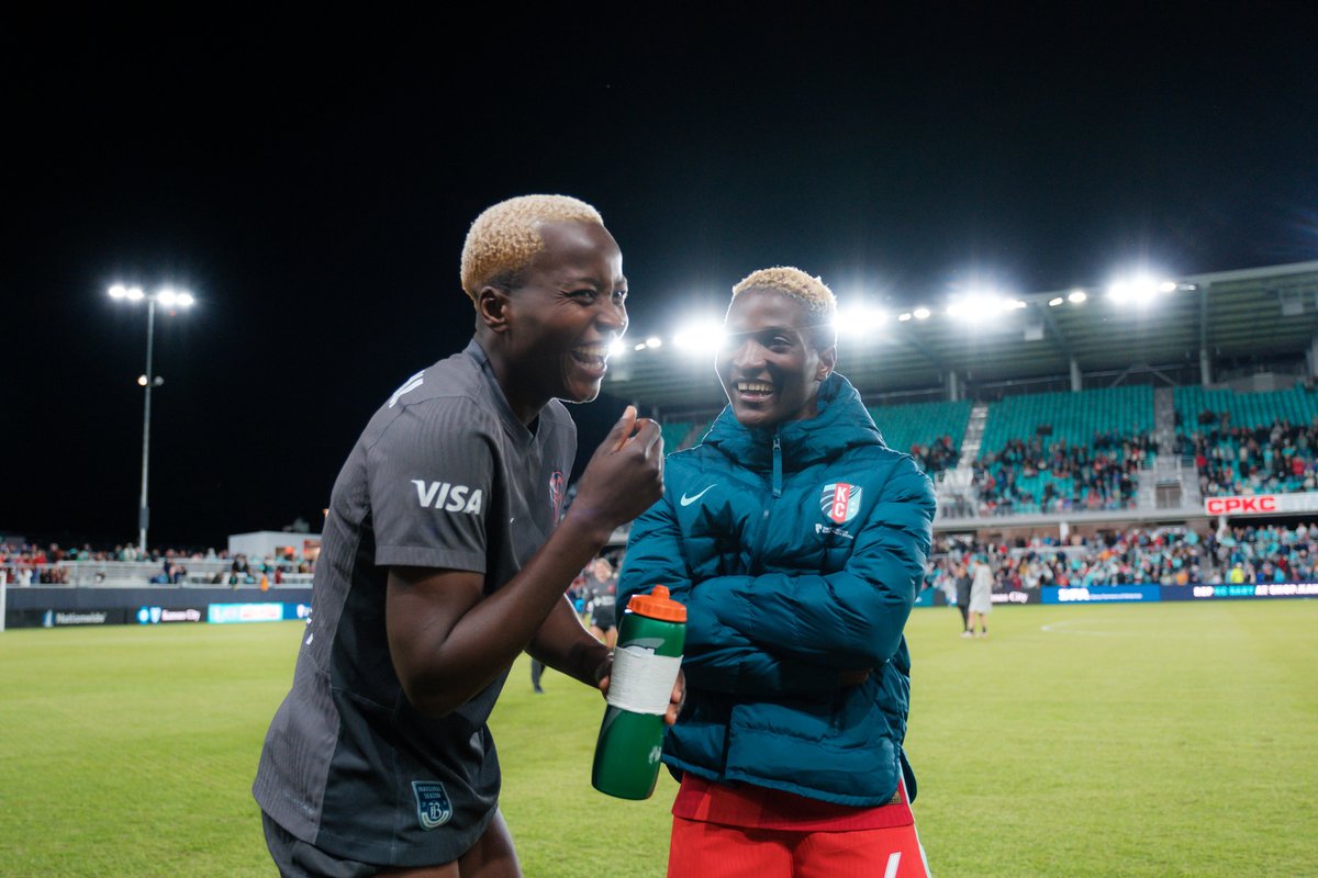 The talent between these two 🤯 🇿🇲 Kundananji 🇲🇼 Chawinga @wearebayfc | #KCBABY