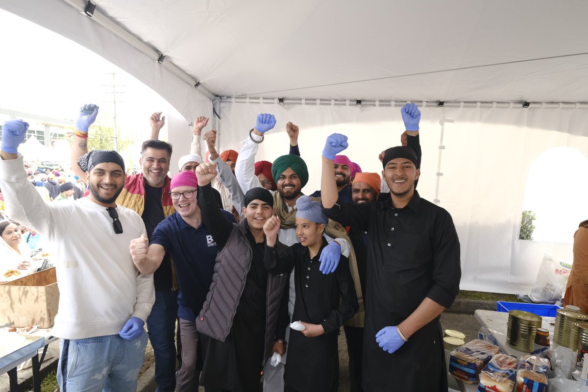 KevinFalcon's tweet photo. Thrilled to be part of the vibrant celebration at the Surrey Vaisakhi Parade! 🌾🎉 

Such a beautiful display of culture, unity, and community spirit. 

Grateful for the warm welcome and the opportunity to immerse in the rich traditions. #SurreyVaisakhi https://t.co/kzAXYKDhi9