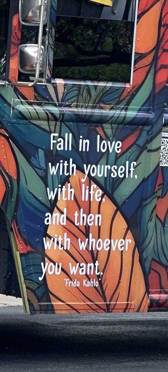 IowaStateGrad's tweet photo. Sometimes food trucks can feed the mind in addition to the body. #love #FridaKahlo https://t.co/hesKCUOkP1