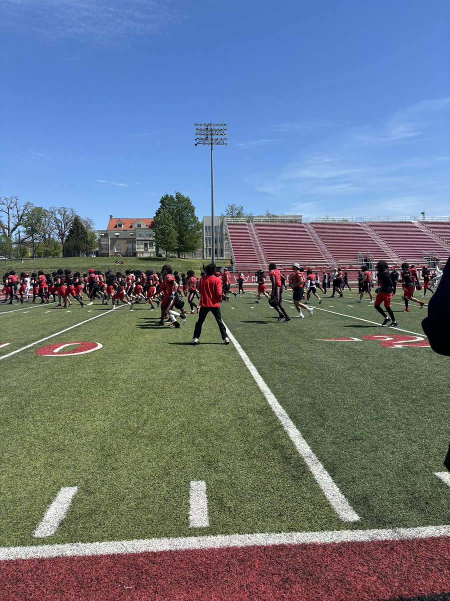 Had a great day at @UCMFootballTeam Junior Day! Thanks @H_HAWK @JoshLamberson @CoachJBane for having me out.