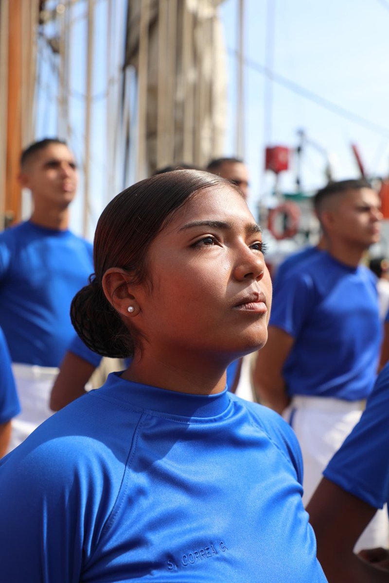 ArmadaFANBVzla's tweet photo. #Enterate ||  ¡AVANTE PAREJO! Hoy inició el XXXIV Crucero de Instrucción al Exterior 2024 "Integración Caribeña", dirigido a la formación en las artes marineras de los cadetes de la @Umbv_Fanb, quienes serán embajadores de la Patria de Bolívar, llevando mensajes de paz y unión. https://t.co/1LHrTaFNr0