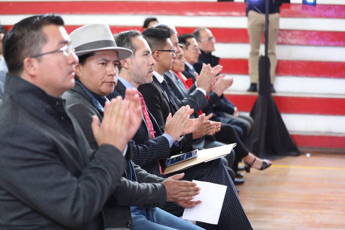 Inauguramos la jornada de #VotoPresencialEnElExterior 🗳️🌐 para el #ReferéndumYConsulta2024. Son 4️⃣2️⃣9️⃣.1️⃣6️⃣5️⃣ los electores habilitados, quienes de 09:00 a 19:00, conforme al huso horario de cada zona electoral, podrán acceder al sufragio.