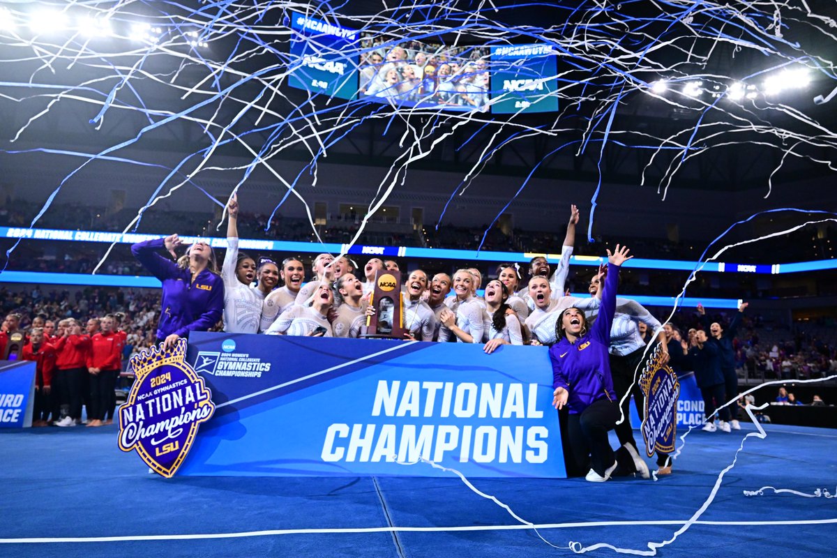 Allow us to formally introduce your 2024 NATIONAL CHAMPIONS 💜💛