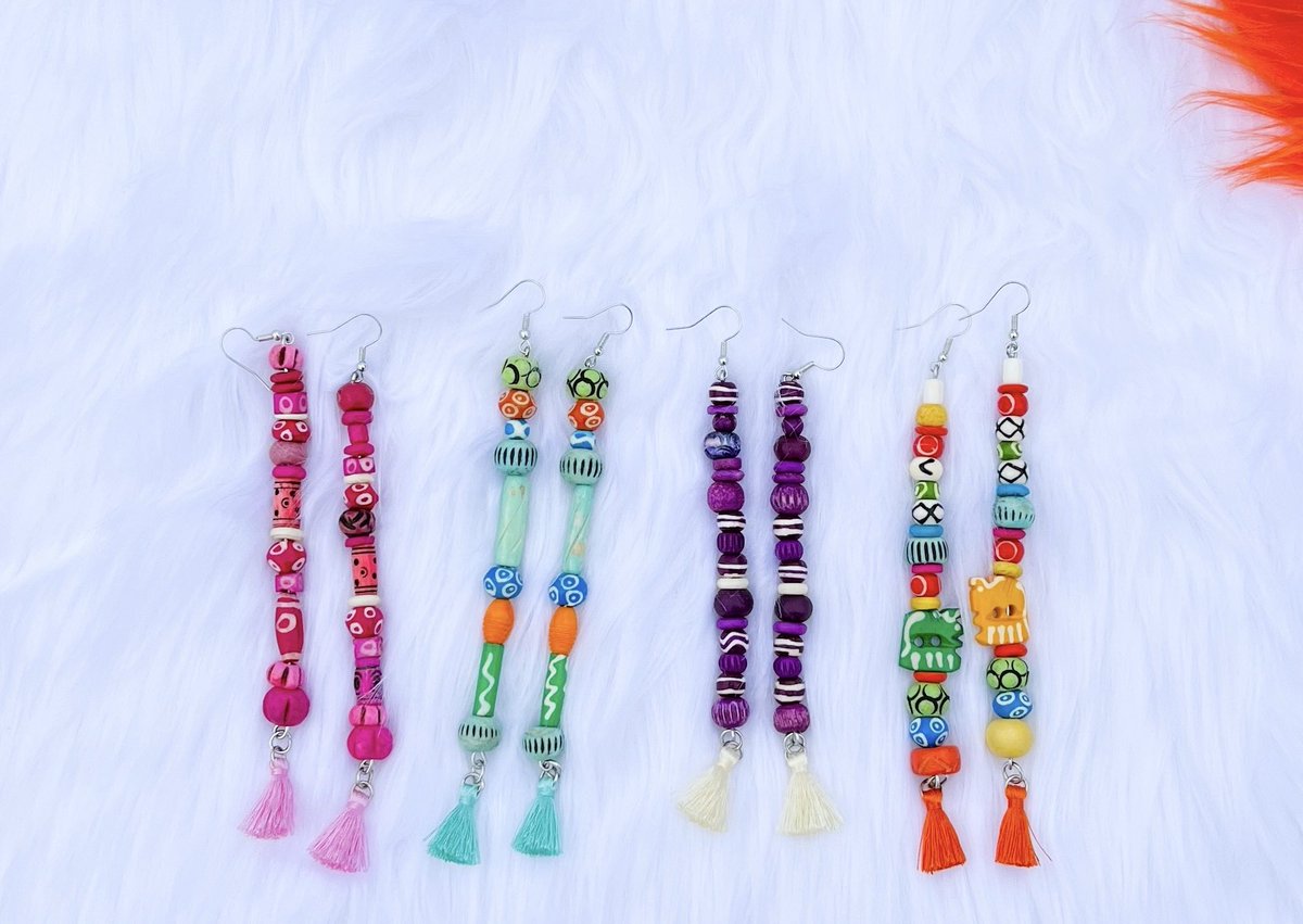 shes_beuniful's tweet photo. As a creative jewelry maker, I take great pride in creating extravagant pieces that showcase my skill and craftsmanship. Each handmade piece is a reflection of my passion for the art form and my commitment to delivering high-quality products. https://t.co/BpJ5WOyZAd https://t.co/bg1xZdariU