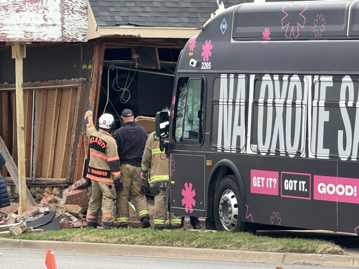 #BREAKING An embark bus has crashed into a business: Britton Lumber off Western & Britton. OKCPD say a person on the bus assaulted the bus driver causing the collision. The driver was injured and taken to a local hospital OKCPD say no one inside the business was injured. @OKCFOX