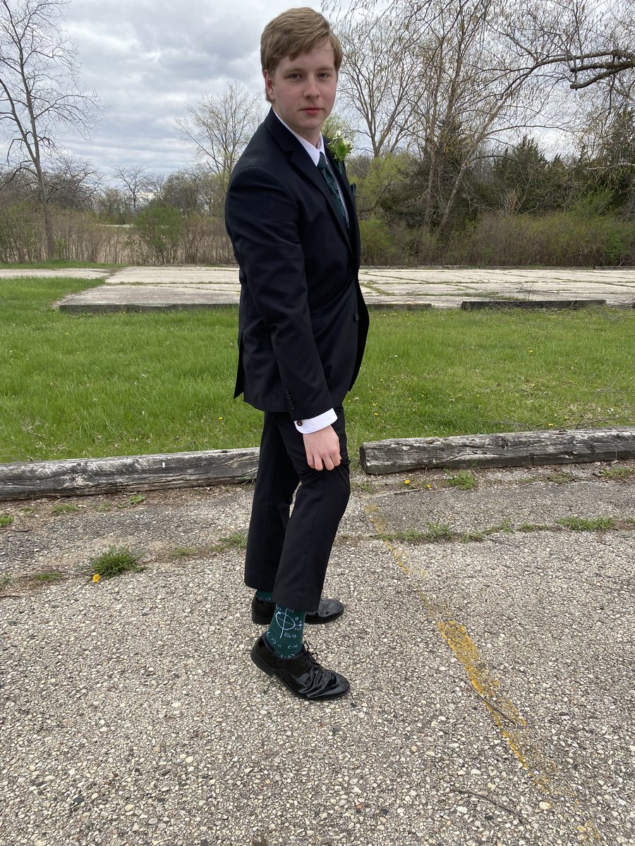 jenniferklawler's tweet photo. Tell me you’re a nerd without saying you’re a nerd #prom2024 #MTBoS #iteachmath #wismath https://t.co/1aFSVilITj
