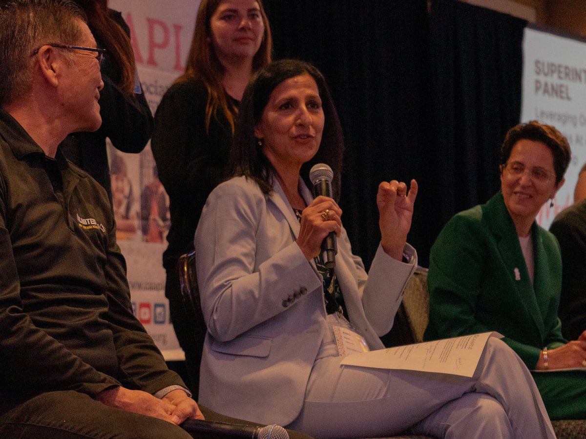 CAAPLEorg's tweet photo. The superintendent panel was AWESOME!

Superintendent at Gilroy USD Anisha Munshi noted that “moving any system starts with trust, inviting people to have a seat at the table, and treating them as equals.”

#CAAPLE #CAAPLEcon24 https://t.co/Jt294PhVuL