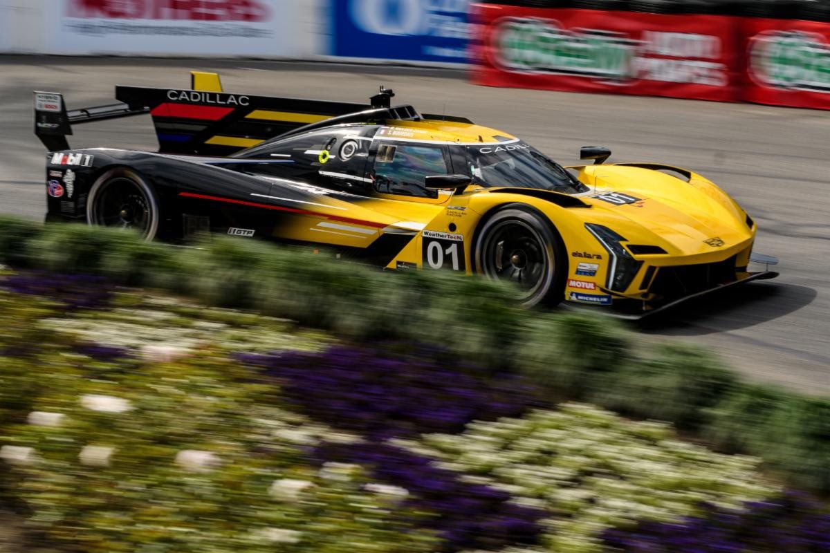 44Formula1's tweet photo. YELLOW CADDY WINS IN LONG BEACH!!

Renger van der Zande holds off a late charge from Aitken behind to claim a 1-2 Finish for Cadillac!

1️⃣ #01 Cadillac 
2️⃣ #10 Cadillac
3️⃣ #7 Porsche

#IMSA https://t.co/fH12JcF4ow