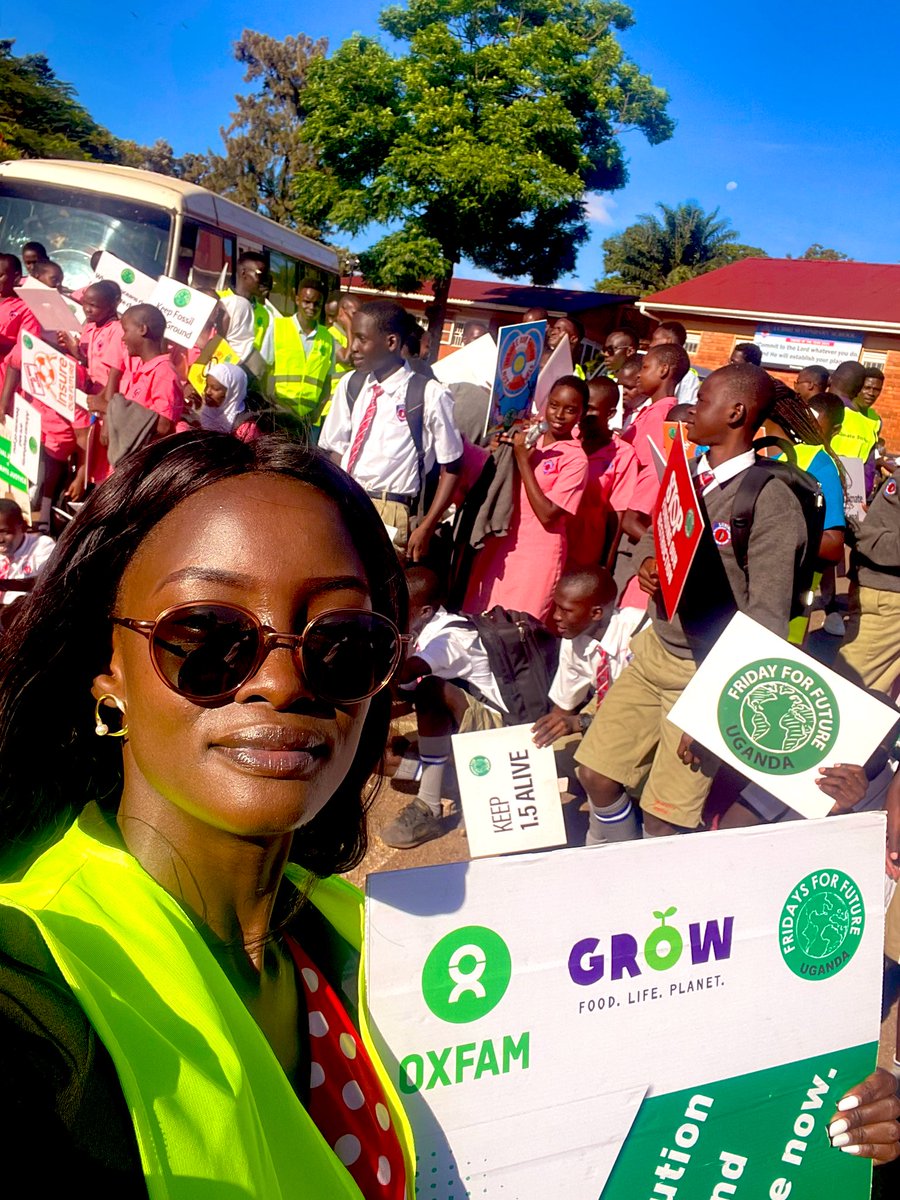 Better yet, on behalf of @KaribuTravel i joined @Fridays4FutureU to lubiri Secondary School for the climate Strike

#EarthDay2024 
#karibuTravel
#OlivielConserves