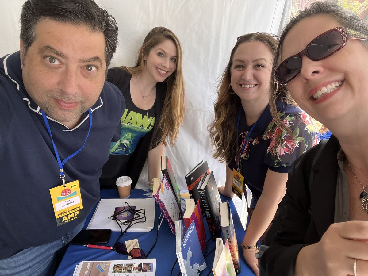 Dara Hyde tweet media