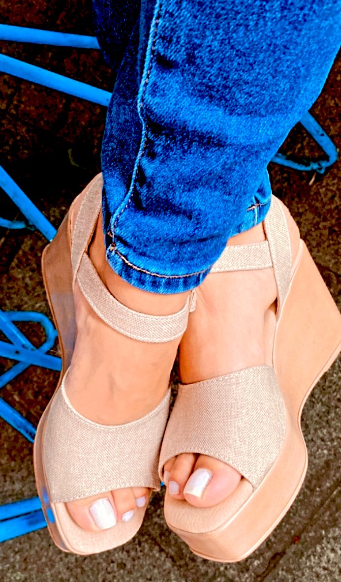 Yosoy_laClau's tweet photo. También usamos zapatos lindos https://t.co/g1oJmCCI92