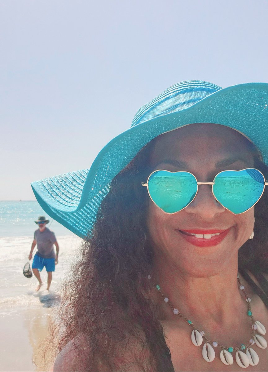 AngelaBrentHar1's tweet image. Gorgeous Hutchinson Island, Florida! Oooh what a day!🧜‍♀️🧜‍♂️💙✨️🐟🐠🪸🐚
@VISITFLORIDA @BeInspiredFL 
@FloridianCreat1 @LuxTravelHotels 
@AuthenticFL @born_saltwater 
@AventuraRI @TheFloridaCoast #beachday #SaturdayVibes ##vanlifeadventures