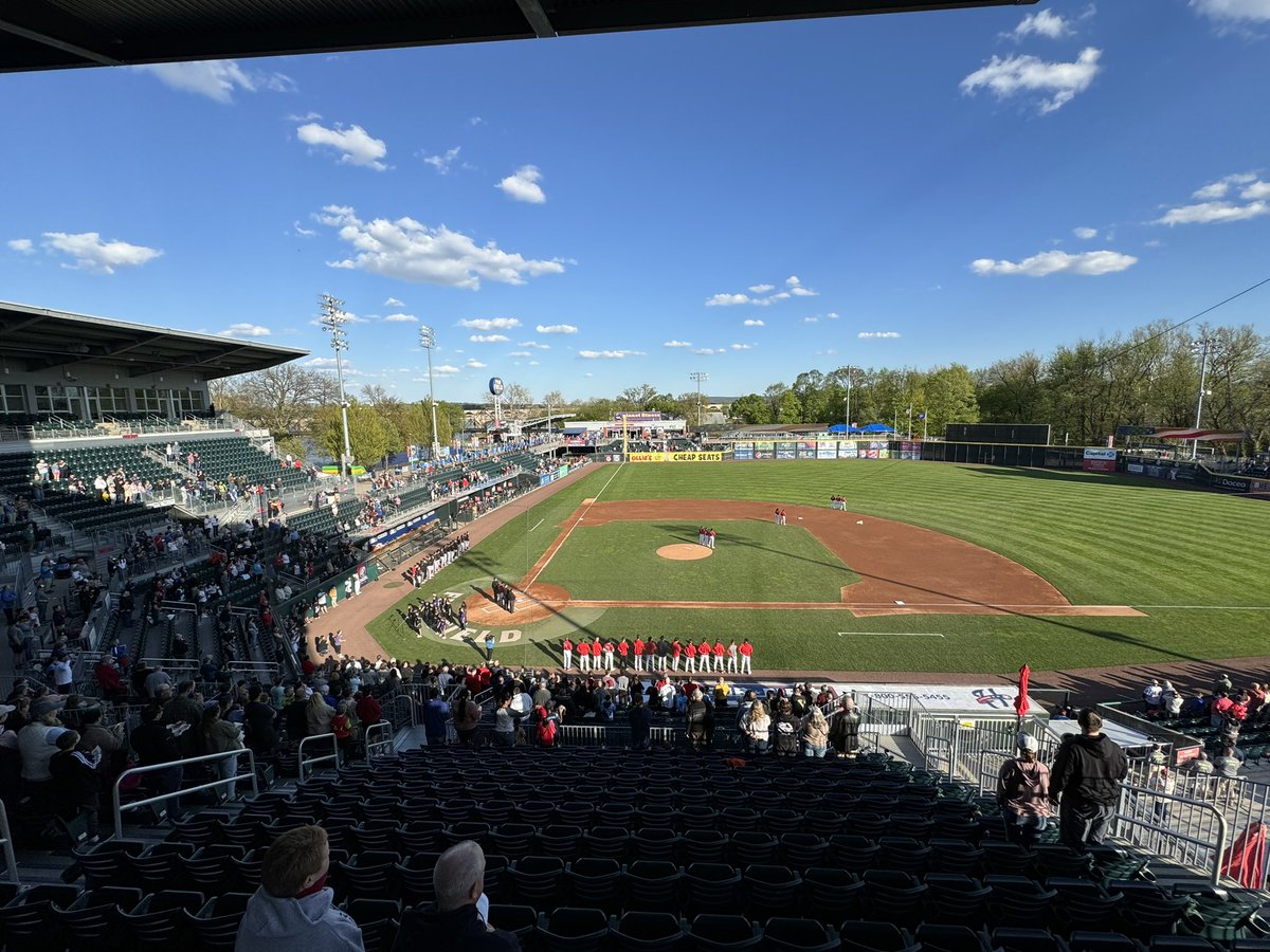 A nice Saturday night in Harrisburg. Hayden Birdsong takes the ball for the Flying Squirrels against the Senators tonight. Hitting the airwaves now. Listen live on @910TheFan or online here: atmilb.com/3U7m4Lz #SFGiants