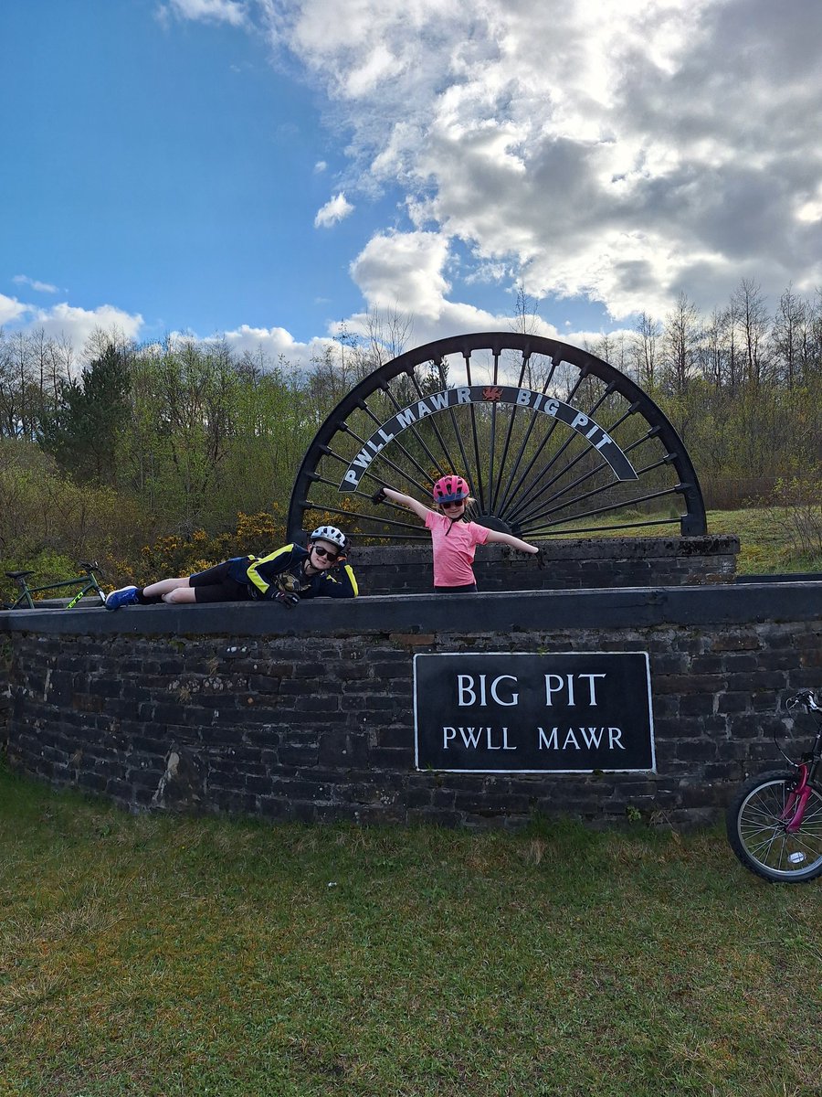 SarahLampard2's tweet photo. So immensely proud of Jake and Evelyn. Had our first bike ride as a foursome today (dont think I've ridden a bike since my comp days!) &amp; we only went and rode from our house to big pit! 20 mile round trip. The children were amazing and really enjoyed it👏
@GMisshall @GMissthomas https://t.co/WPCguaNFyj