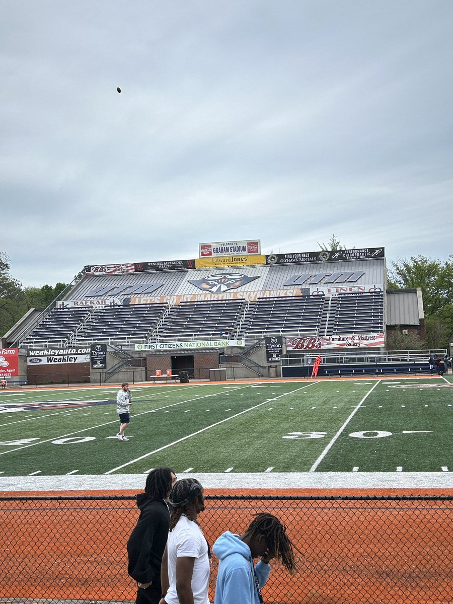Jadenmac_21's tweet photo. Had an amazing time at university of Tennessee Martin! @PrepRedzoneAR @ArRecruitingGuy @PlayBookAthlete 
@FBCoach_P @ParkviewLr https://t.co/0ucmY7oc9L