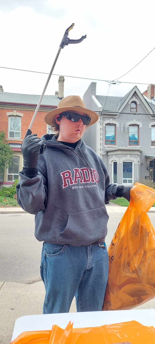 Community clean up today.
Two garbage bags full of litter in just under 3 hours.
#hamiltonontario
#cleanstreets