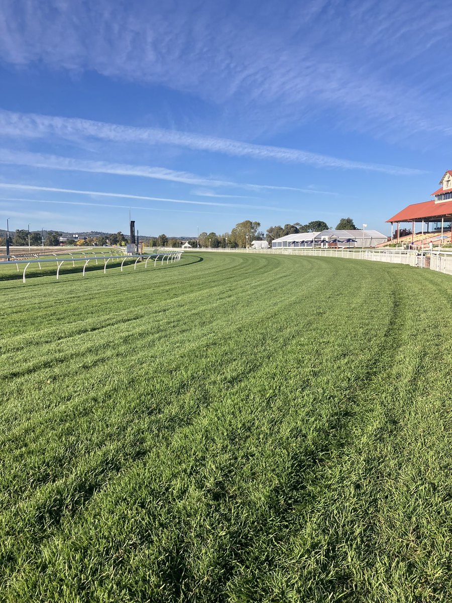 Wagga Track Report Sun 8.30am Good 4 Rail 4 mts Irr Lt 7 days 13 mls Nil Lt 24 hrs Rain Nil Lt 7 days Weather fine @mtcwagga @juneediesel @tabcomaumedia @racing_nsw @GraemeWhiteSky @AnthonyManton @MattMalone1776