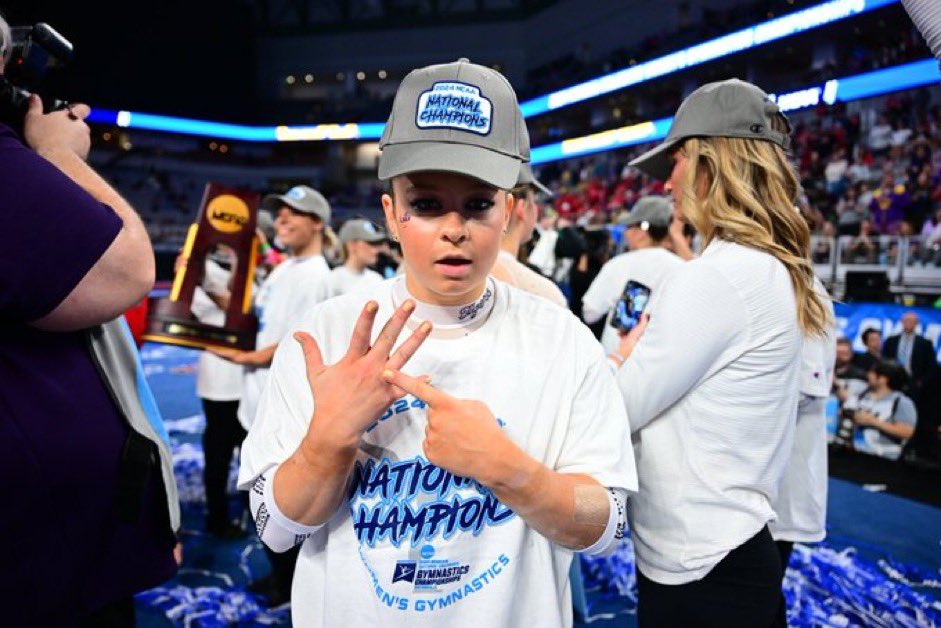 LSUBarstool's tweet image. The best tradition in college sports