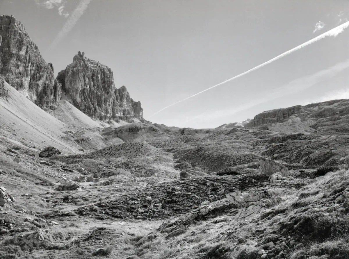 5 Frames... Of the Dolomites on @ILFORDPhoto Delta 100 Professional (EI 400 / 120 format / Bronica RF645) - by Massimo Ruggera

Read on at: emulsive.org/articles/5-fra…

#shootfilmbenice, #filmphotography, #believeinfilm