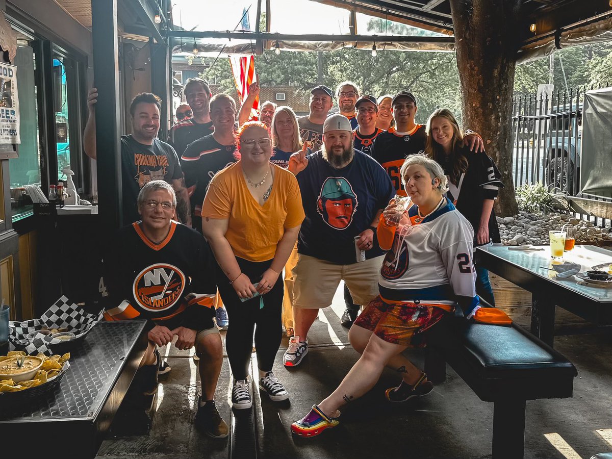 NYIslanders's tweet photo. #IslesNation is bringing the noise across Carolina. 

Members of @IslesMeetup_CLT and @IslesMeetup_RDU are cheering on the #Isles at watch parties across NC. https://t.co/a6pTMZOptV